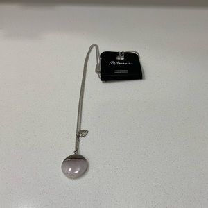 NWT - 🦊 3/ 15$  Long semi-precious stone necklace